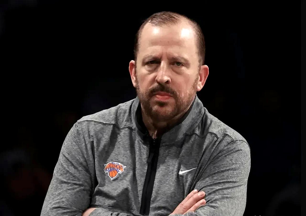 开云体育-西亚卡姆迎来三赛季出色发挥，法国队观众热烈欢呼！赢得满堂喝彩的简单介绍-开云体育