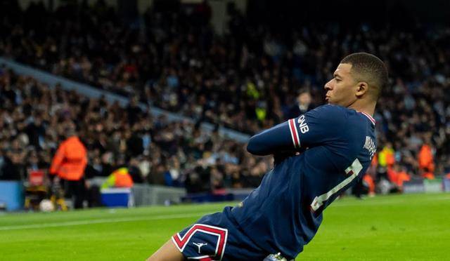 开云体育-莱万多夫斯基意外战胜快船，险胜引爆全场！气势如虹延续的简单介绍-开云体育